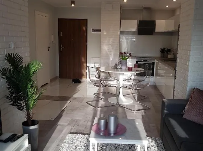 شقة Apartament Silver Garden Wes Quality بوزنان