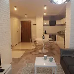 Апартаменти Apartament Silver Garden Wes Quality Познань