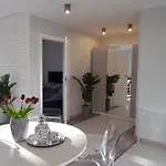Apartament Silver Garden Wes Quality Апартаменти