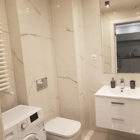 Apartament Silver Garden Wes Quality Apartamento Poznań